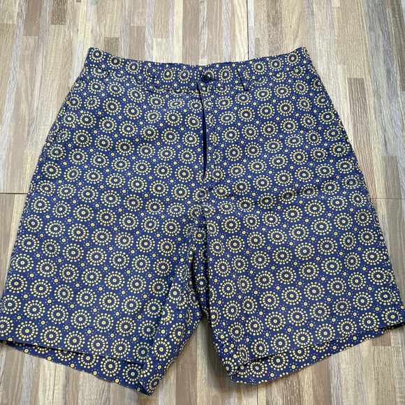 Banana Republic Shorts, Size 34 - Picture 2 of 11